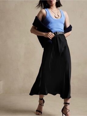 NWT Banana Republic Factory Black Satin Midi Slip Skirt Size 0